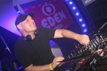 Dave Pearce Official Press Photo 12